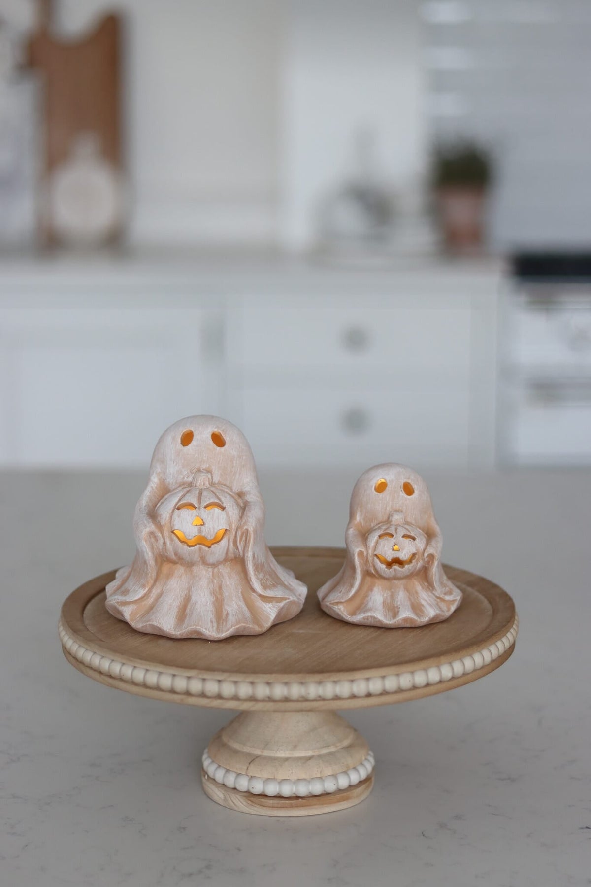 Set of 2 LED Terracotta Ghosts Holding Pumpkins