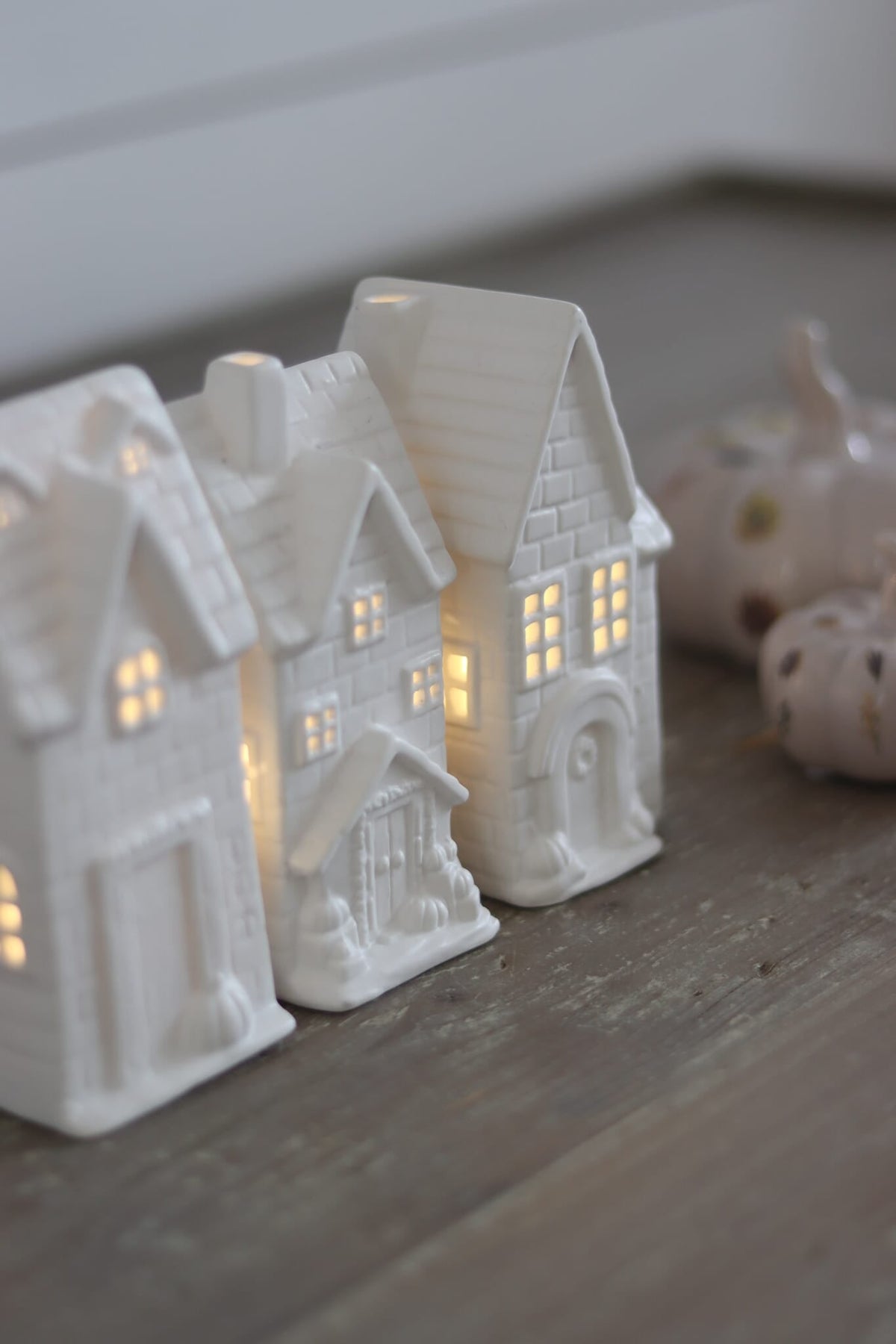 Large LED Ceramic house - Autumn 3Pc