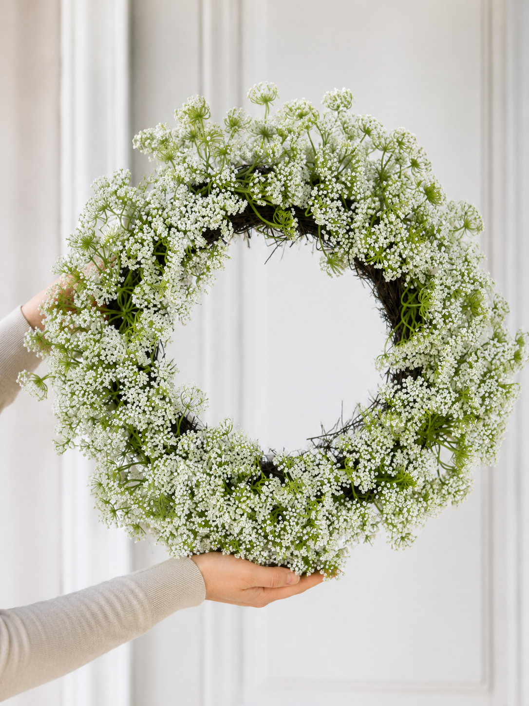 Queen Annes Lace Wreath - White