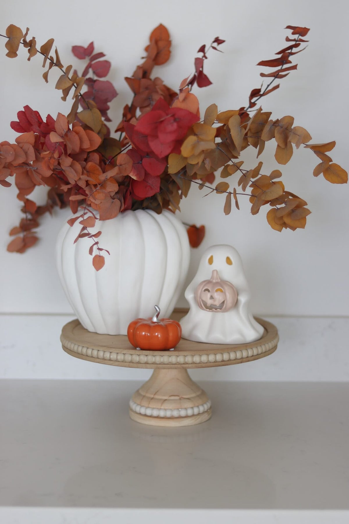 LED Ceramic Ghost - Holding Pumpkin