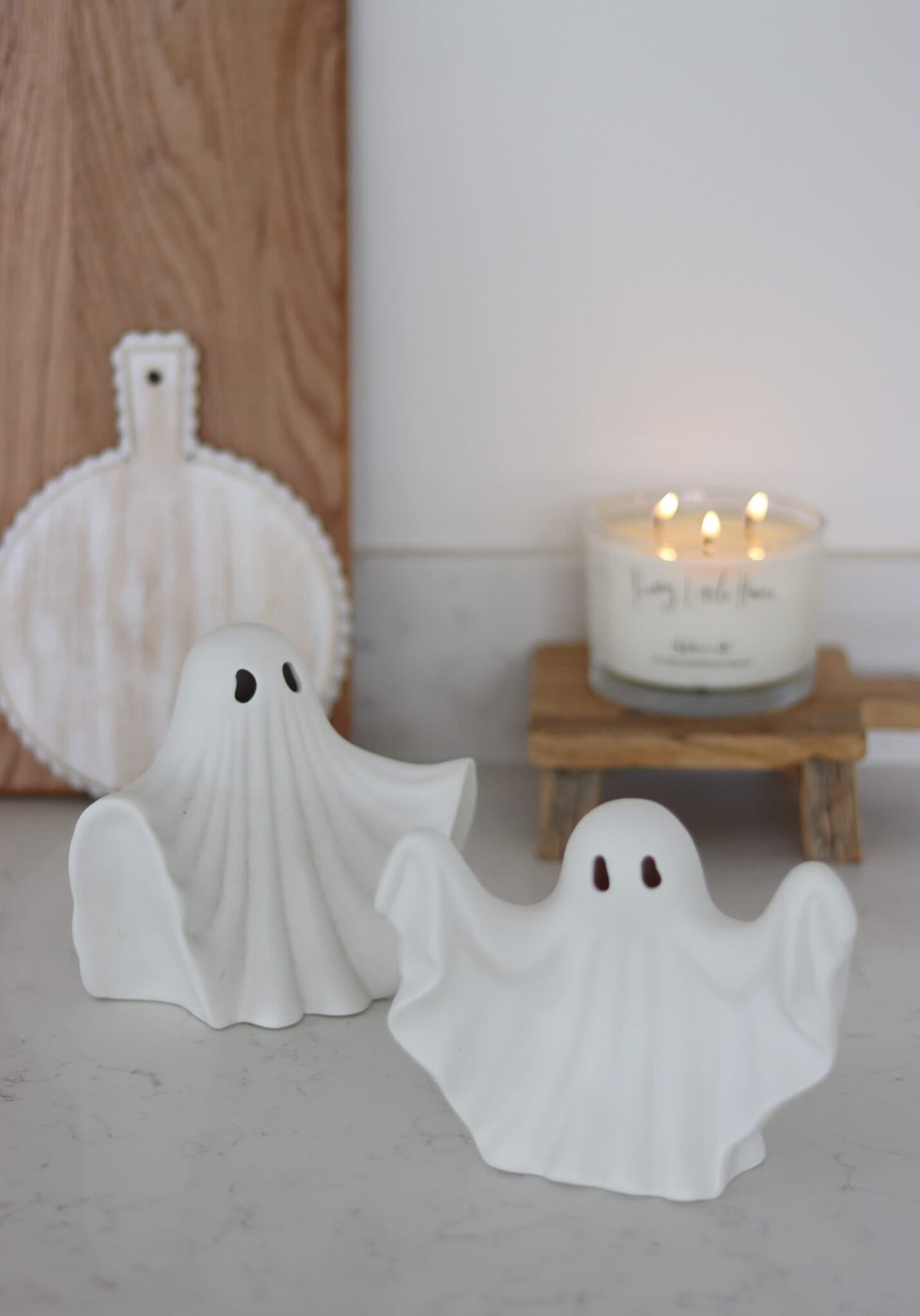 Set of 2 Spooky Ghosts – White