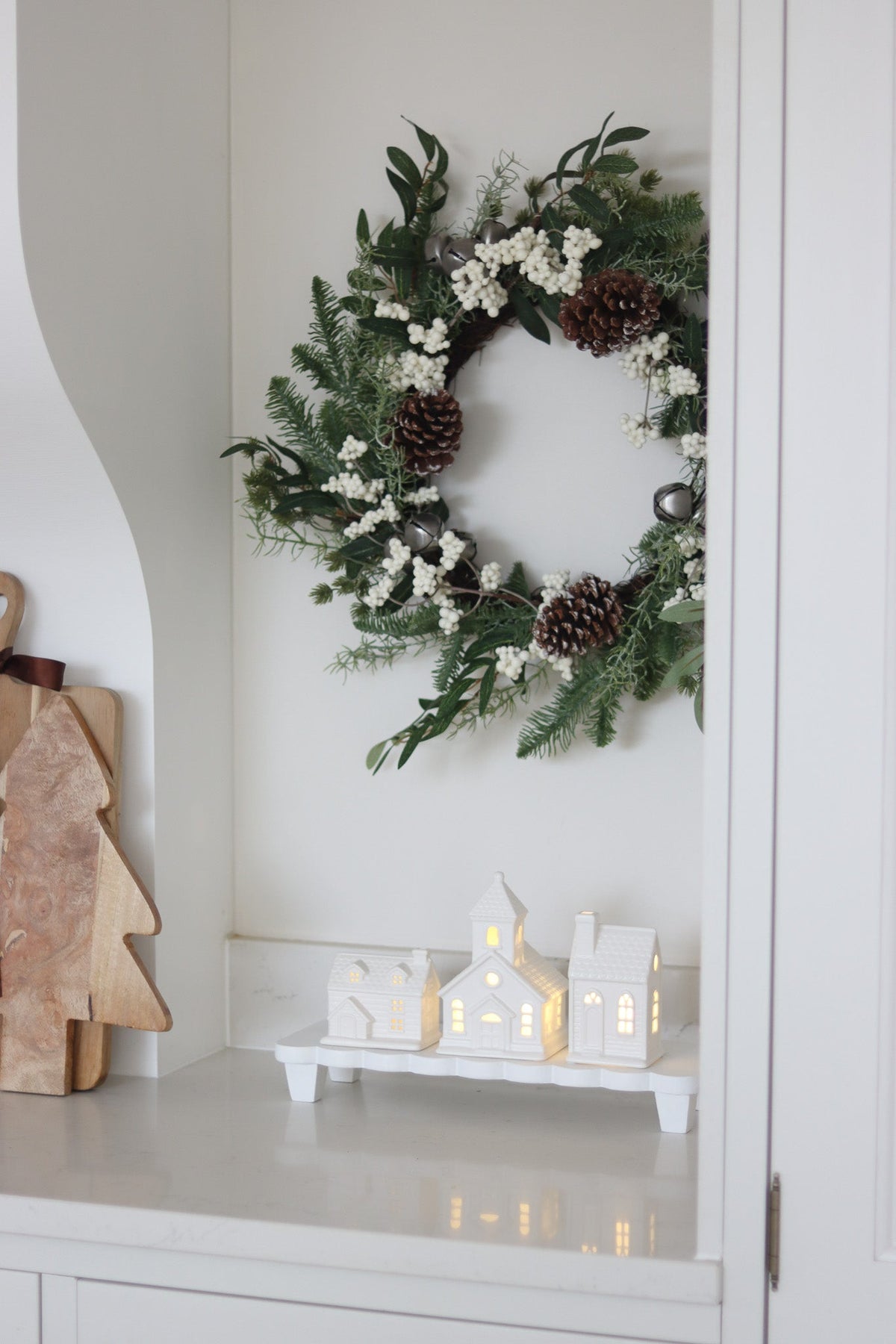 Christmas Wreath - Pine Cone Berry