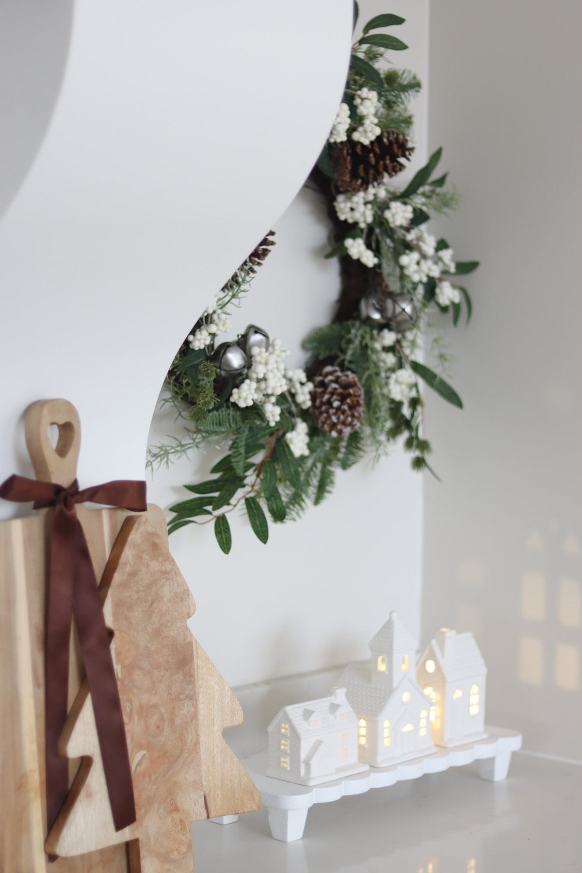 Christmas Wreath - Pine Cone Berry