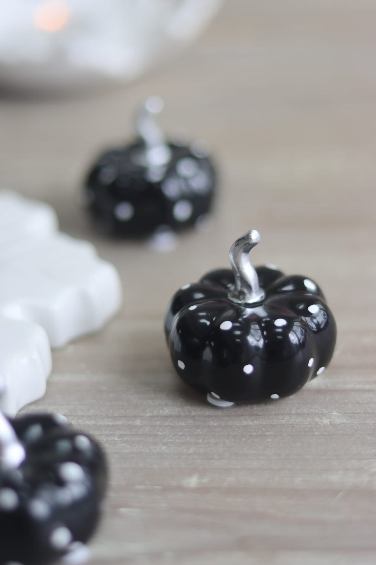 Ceramic Pumpkin Black Polka Dot - Tiny 4Pc Set