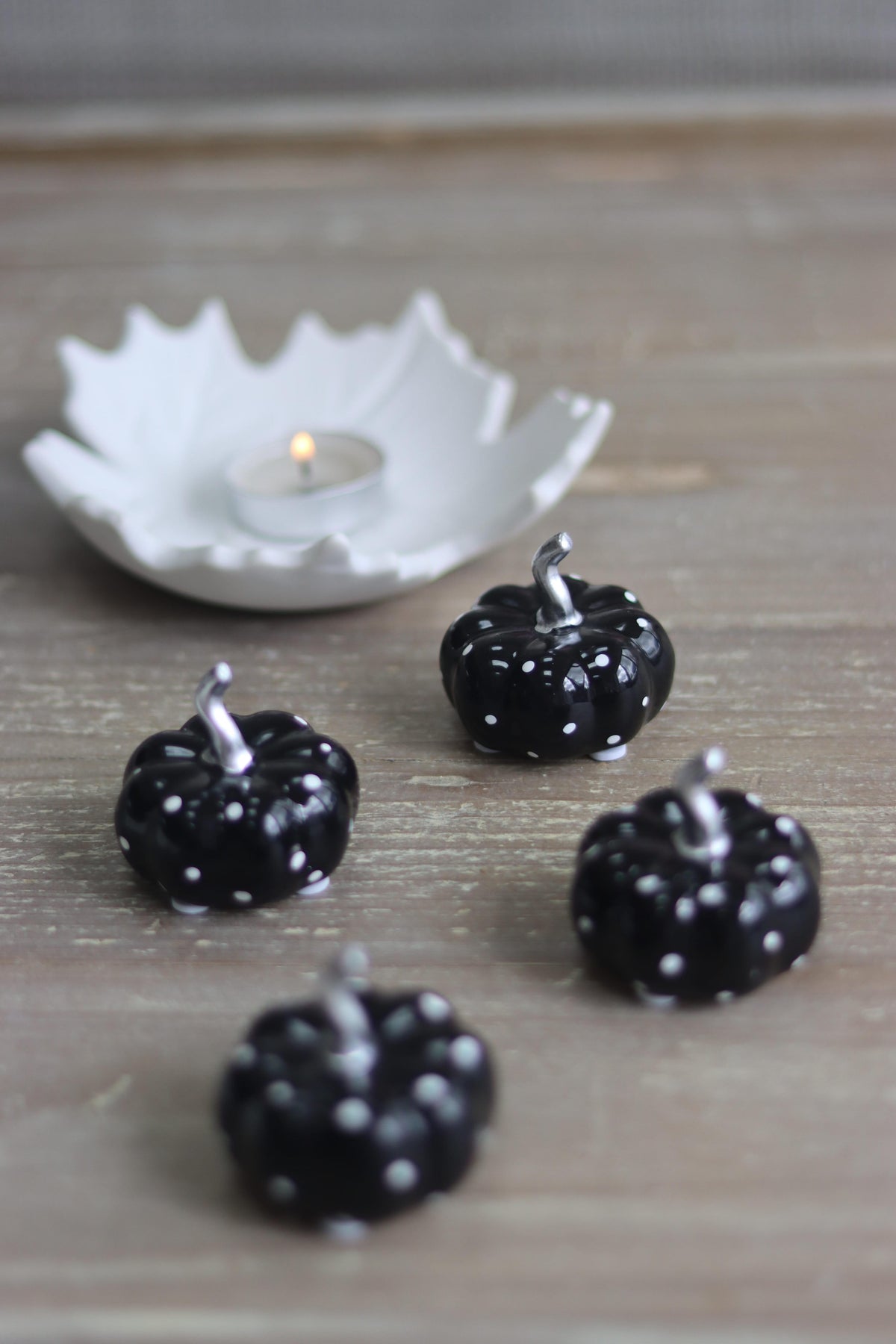 Ceramic Pumpkin Black Polka Dot - Tiny 4Pc Set