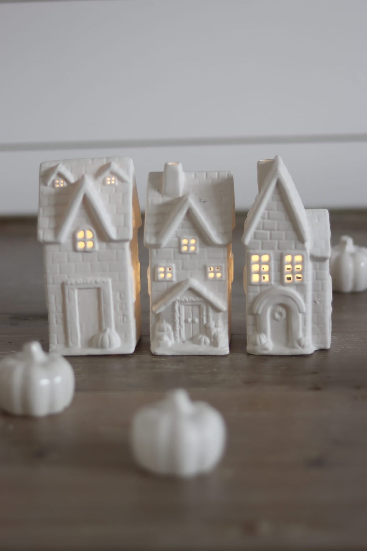 Large LED Ceramic house - Autumn 3Pc