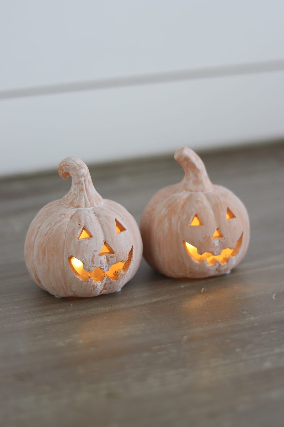 Set of 2 Jack O Lanterns - Small