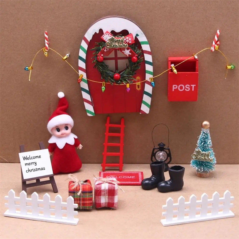 Christmas Accesories String Hat DollHouse Elf Kit Wreath Mini Tree Fairy House Simulation Scene Model Miniature Elf Door