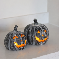 Set of 2 Jack O Lanterns – Black