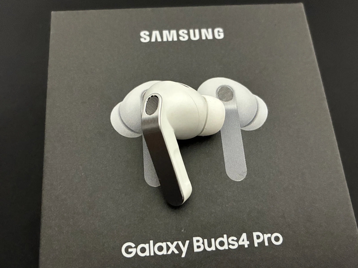 Original Samsung Galaxy Buds4 Pro SM-R640N Earbuds - White